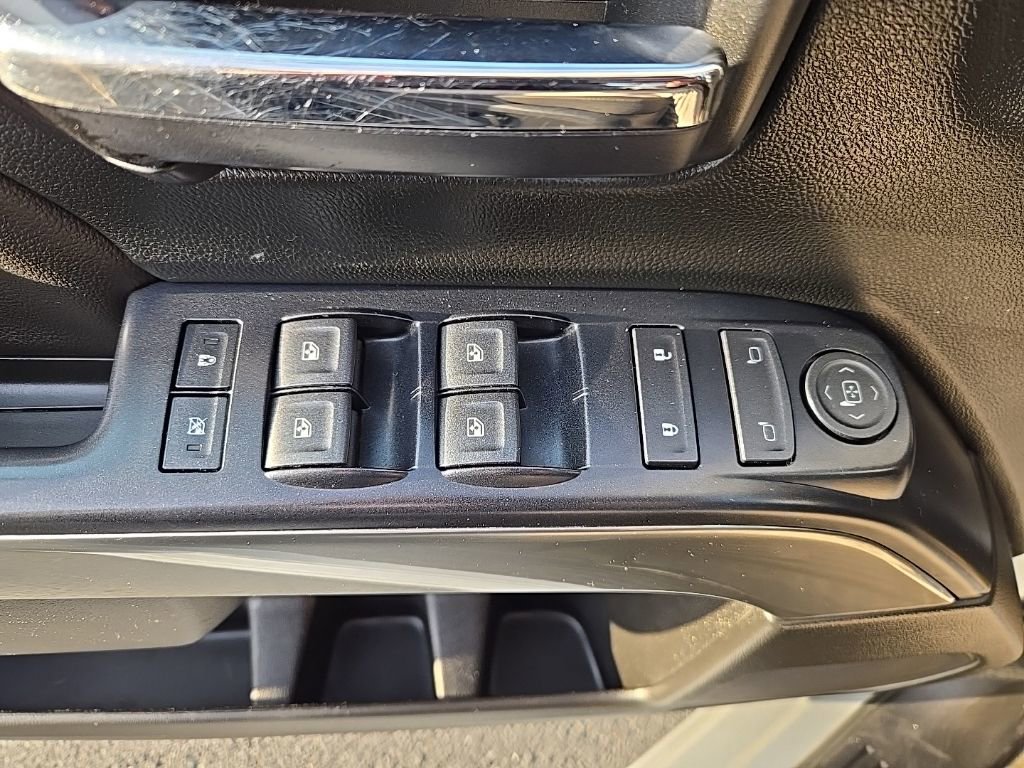 Used 2018 Chevrolet Silverado 1500 LT w/ All Star Edition image 20