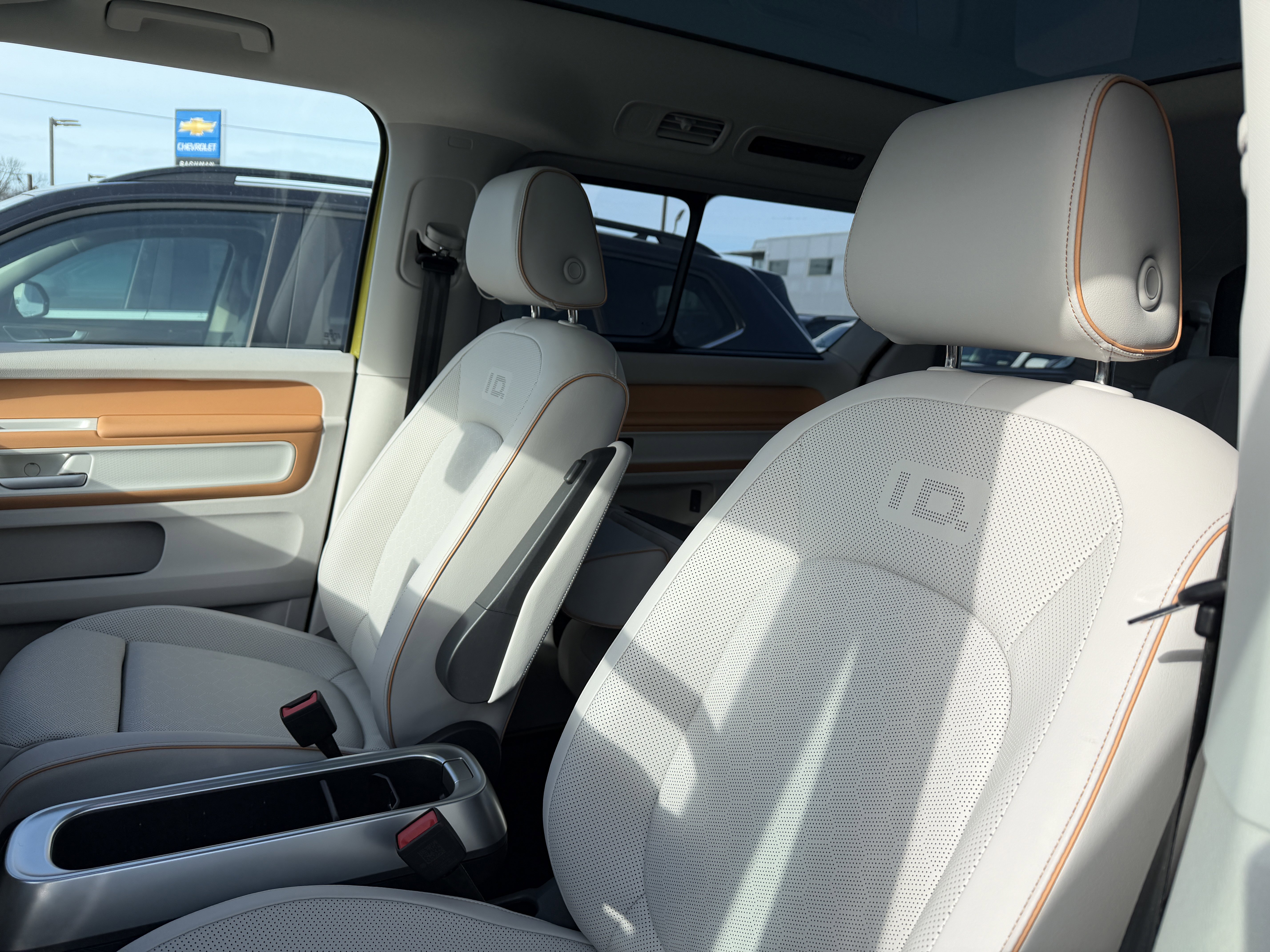 New 2025 Volkswagen ID. Buzz Pro S Plus image 12