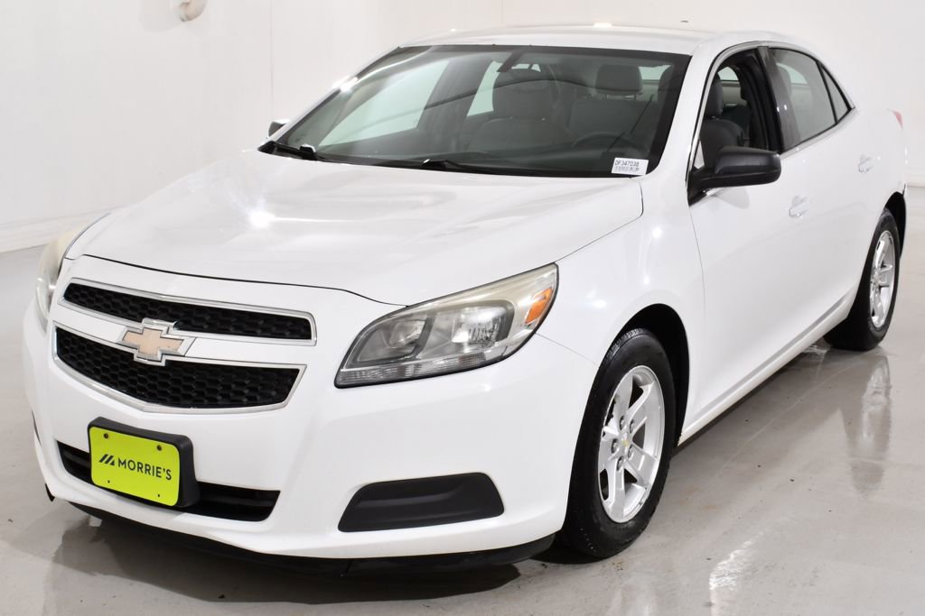 Used 2013 Chevrolet Malibu LS image 2