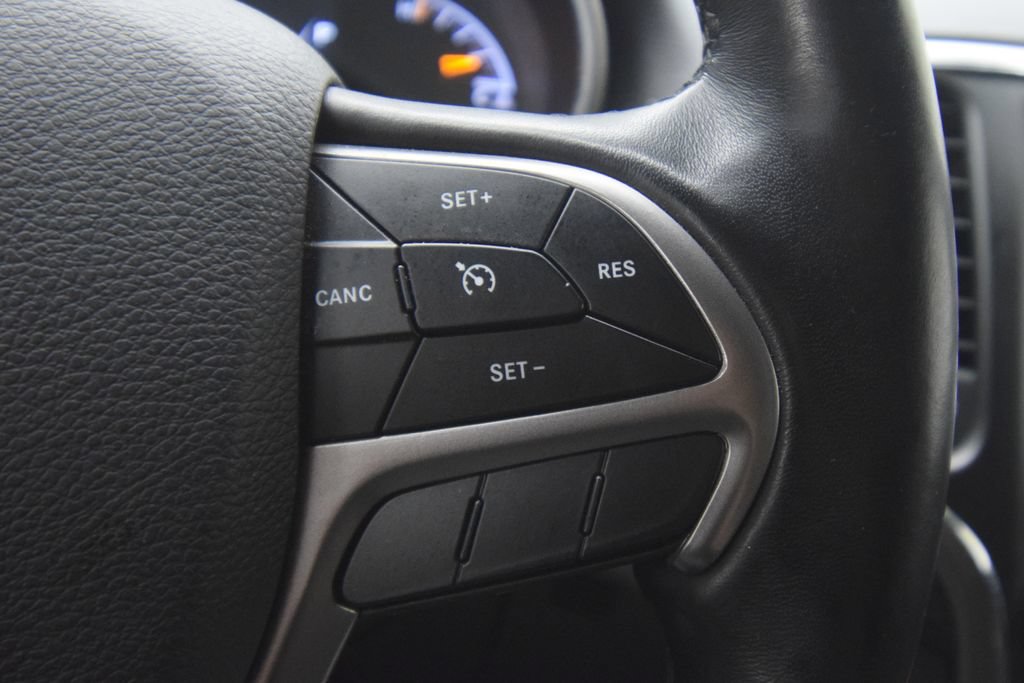 Used 2020 Jeep Grand Cherokee Laredo w/ Security & Convenience Group AWD/4WD image 36