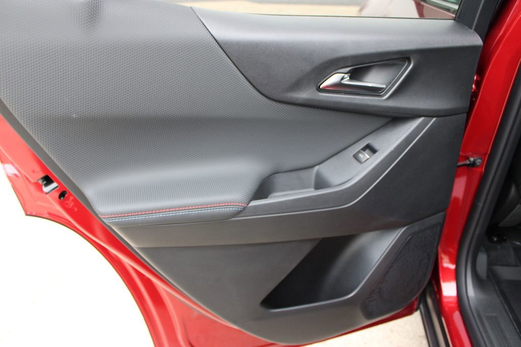 New 2026 Chevrolet Equinox RS w/ LPO, Floor Liner Package image 19