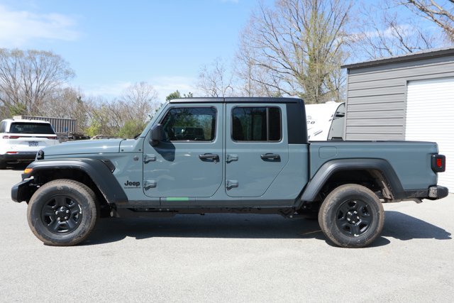 New 2026 Jeep Gladiator Sport image 10