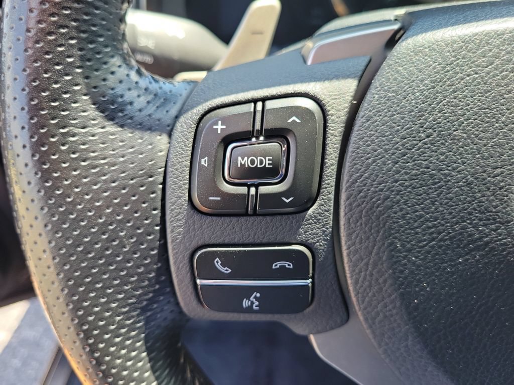 Used 2019 Lexus IS 300 F Sport w/ F Sport Package RWD image 16