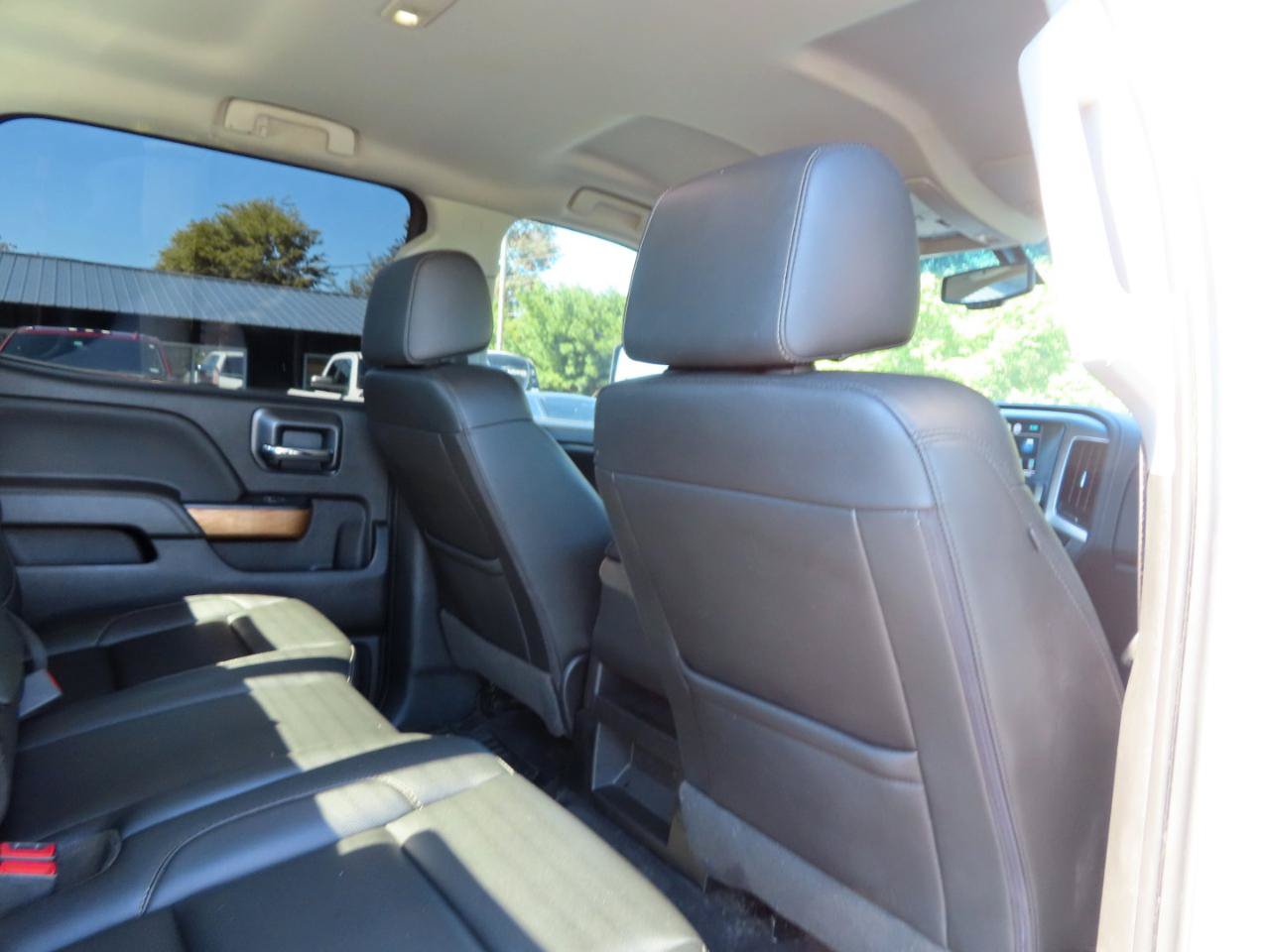 Used 2019 Chevrolet Silverado 2500 LTZ w/ Duramax Plus Package AWD/4WD image 48