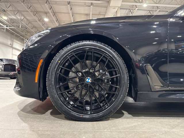 Used 2016 BMW 750i RWD image 19