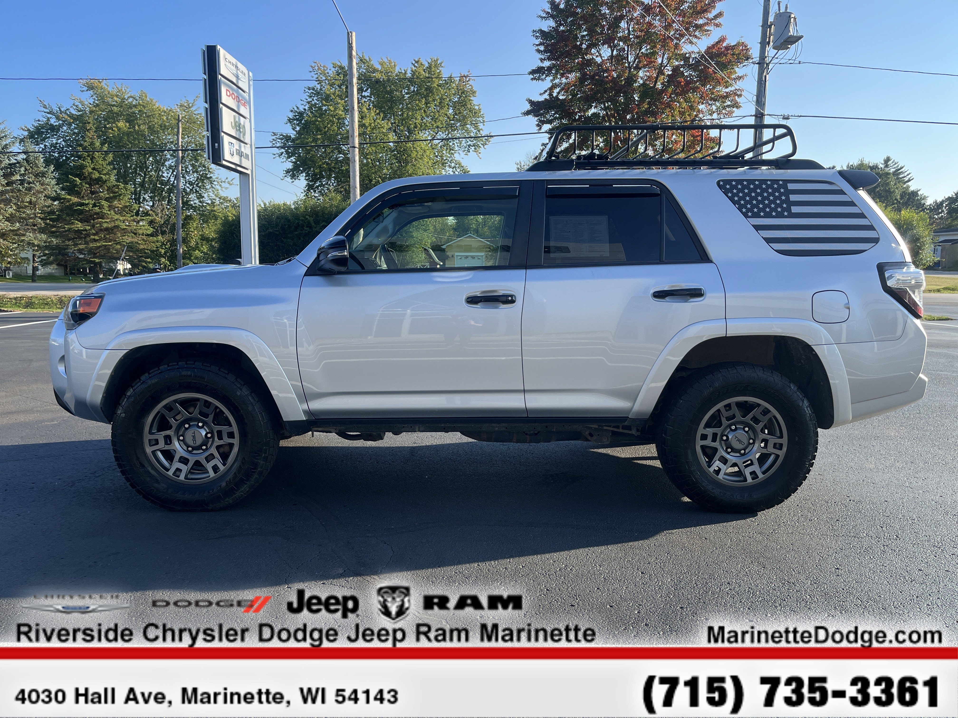 Used 2020 Toyota 4Runner Venture w/ Moonroof Package image 9