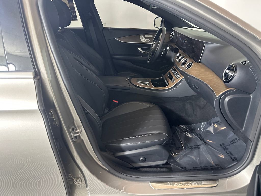 Used 2022 Mercedes-Benz E 350 Sedan image 14
