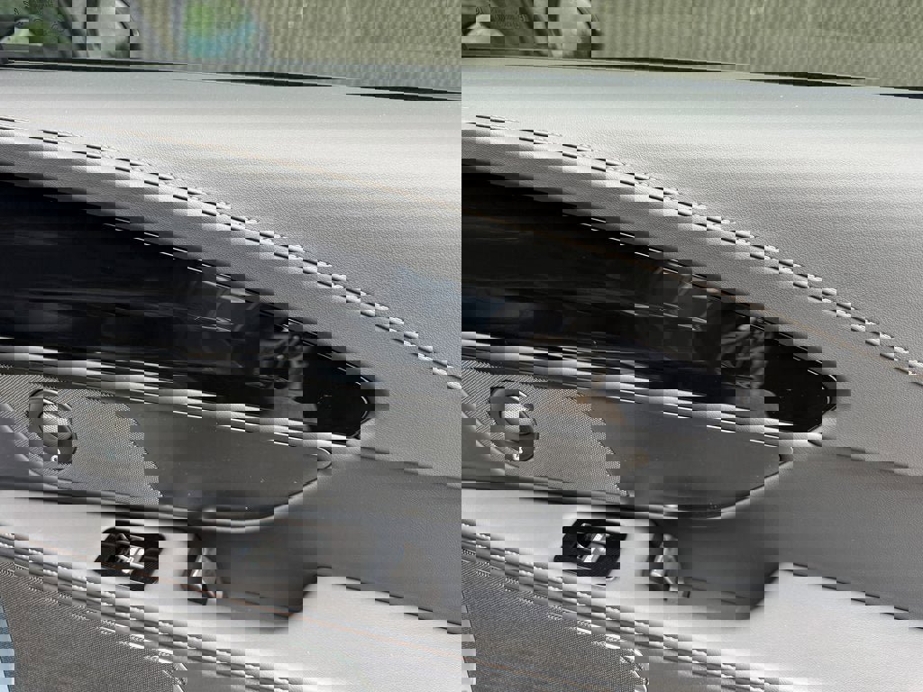 New 2025 Lincoln Nautilus Premier w/ Equipment Group 102A image 23