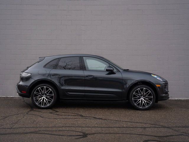 New 2026 Porsche Macan image 8