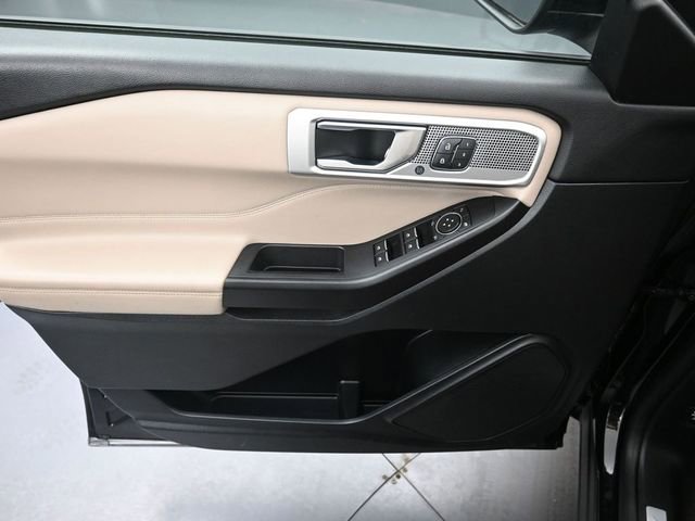 Used 2020 Ford Explorer Limited w/ Class III Trailer Tow Package image 25