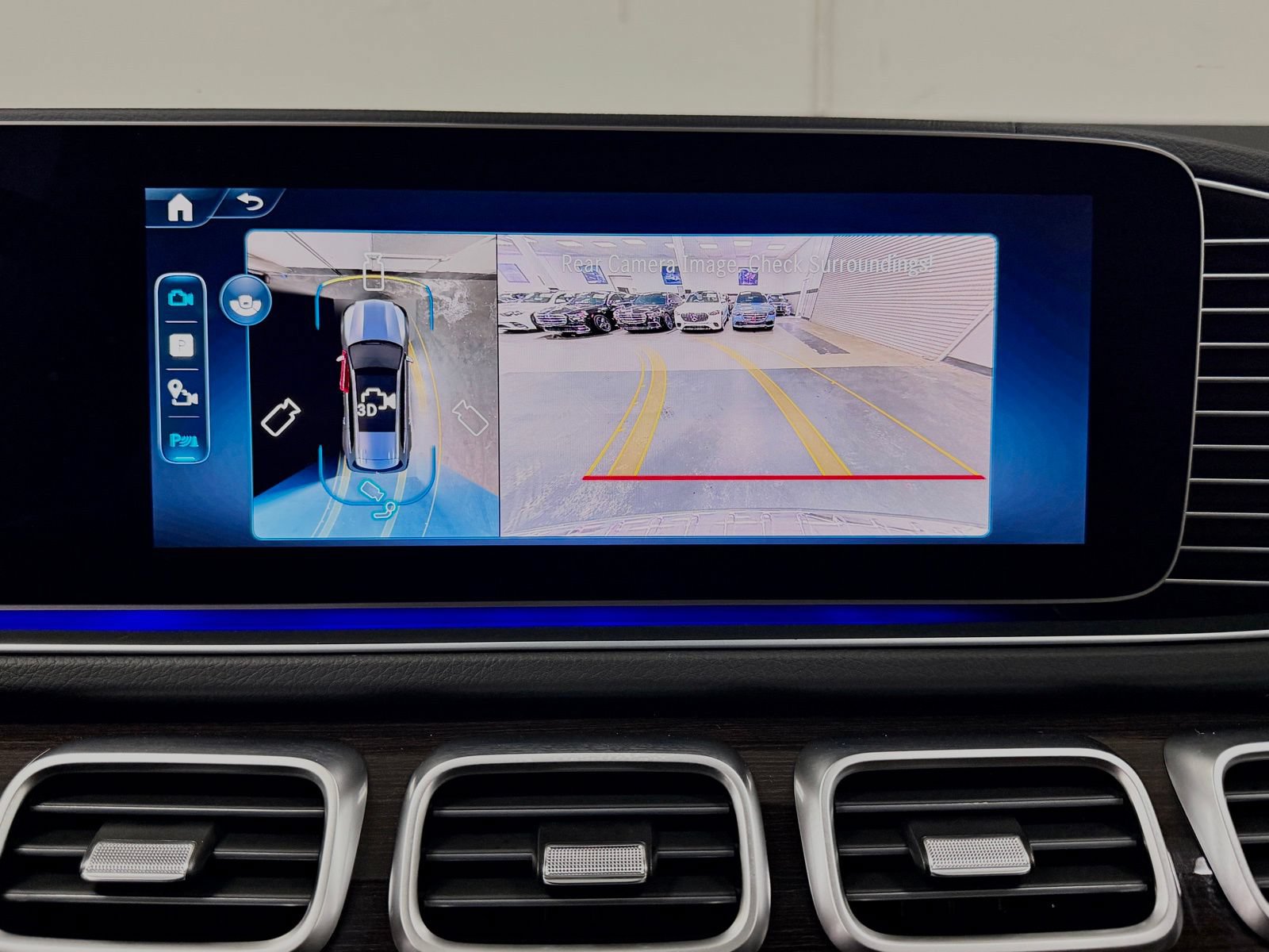 Used 2026 Mercedes-Benz GLS 450 4MATIC image 31