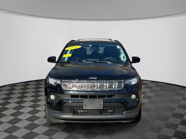 Certified 2022 Jeep Compass Latitude image 2