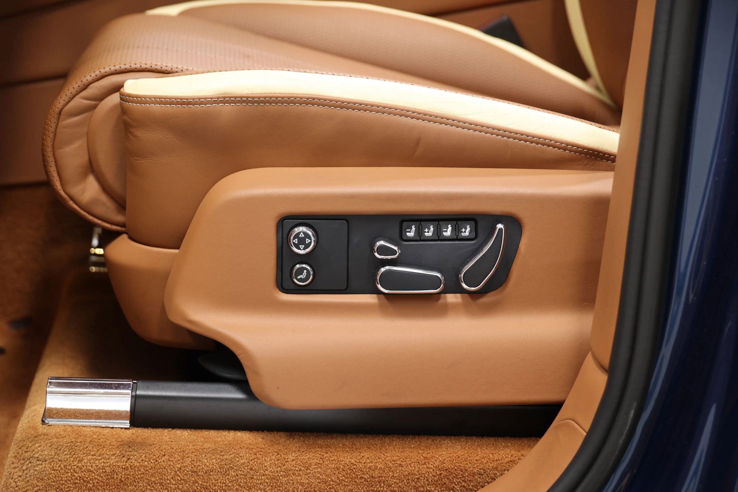 Used 2023 Bentley Bentayga Speed image 17