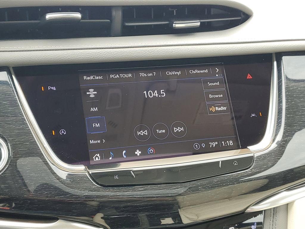 Used 2022 Cadillac XT6 Premium Luxury w/ LPO, Floor Liner Package AWD/4WD image 15