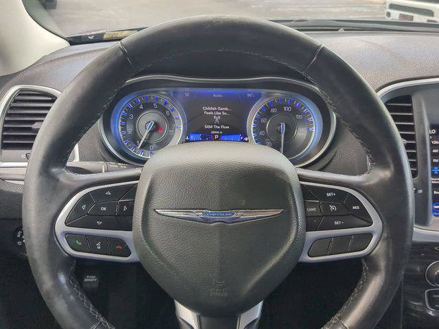 Certified 2022 Chrysler 300 Touring RWD image 29
