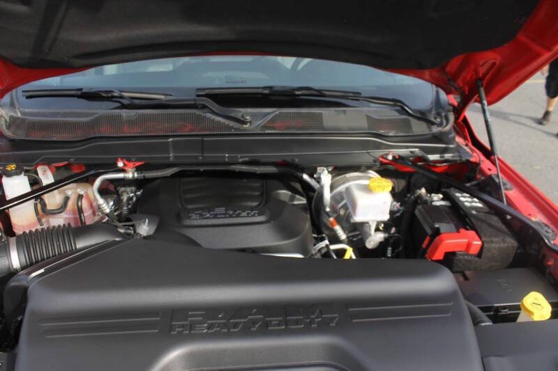 Used 2024 RAM 2500 Big Horn w/ Bed Utility Group image 15