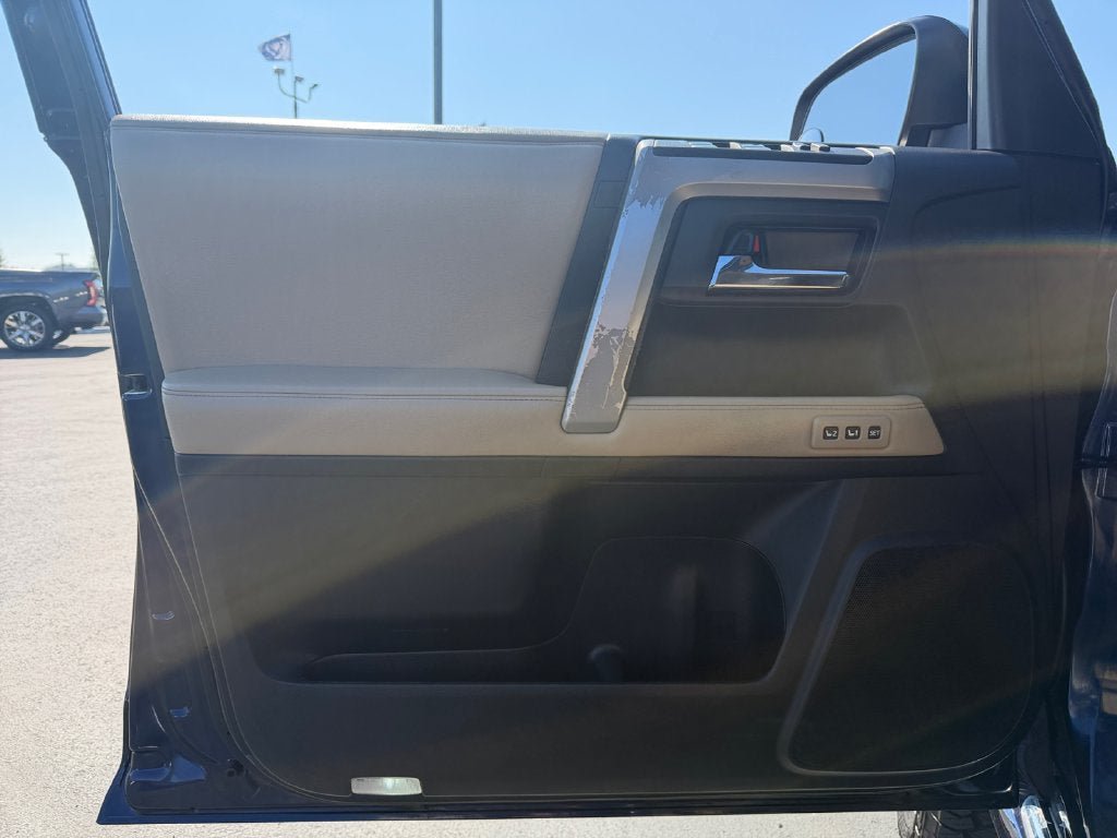 Used 2014 Toyota 4Runner Limited RWD image 21