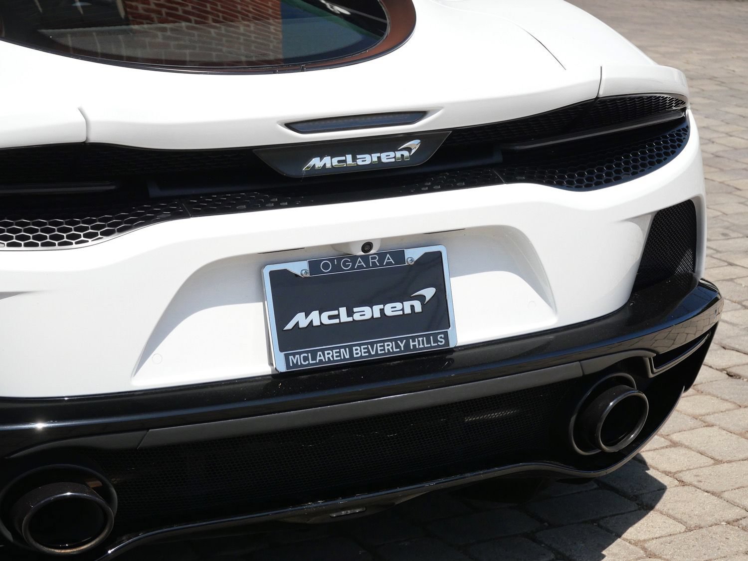 Used 2023 McLaren GT RWD image 14