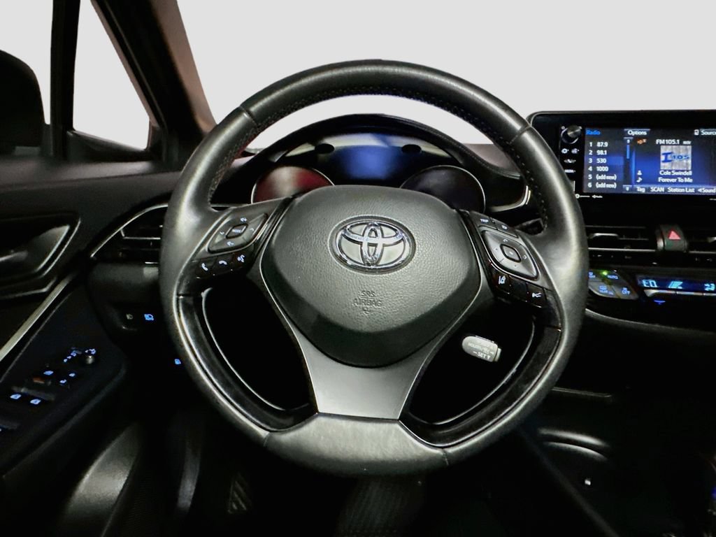 Used 2018 Toyota C-HR XLE FWD image 10