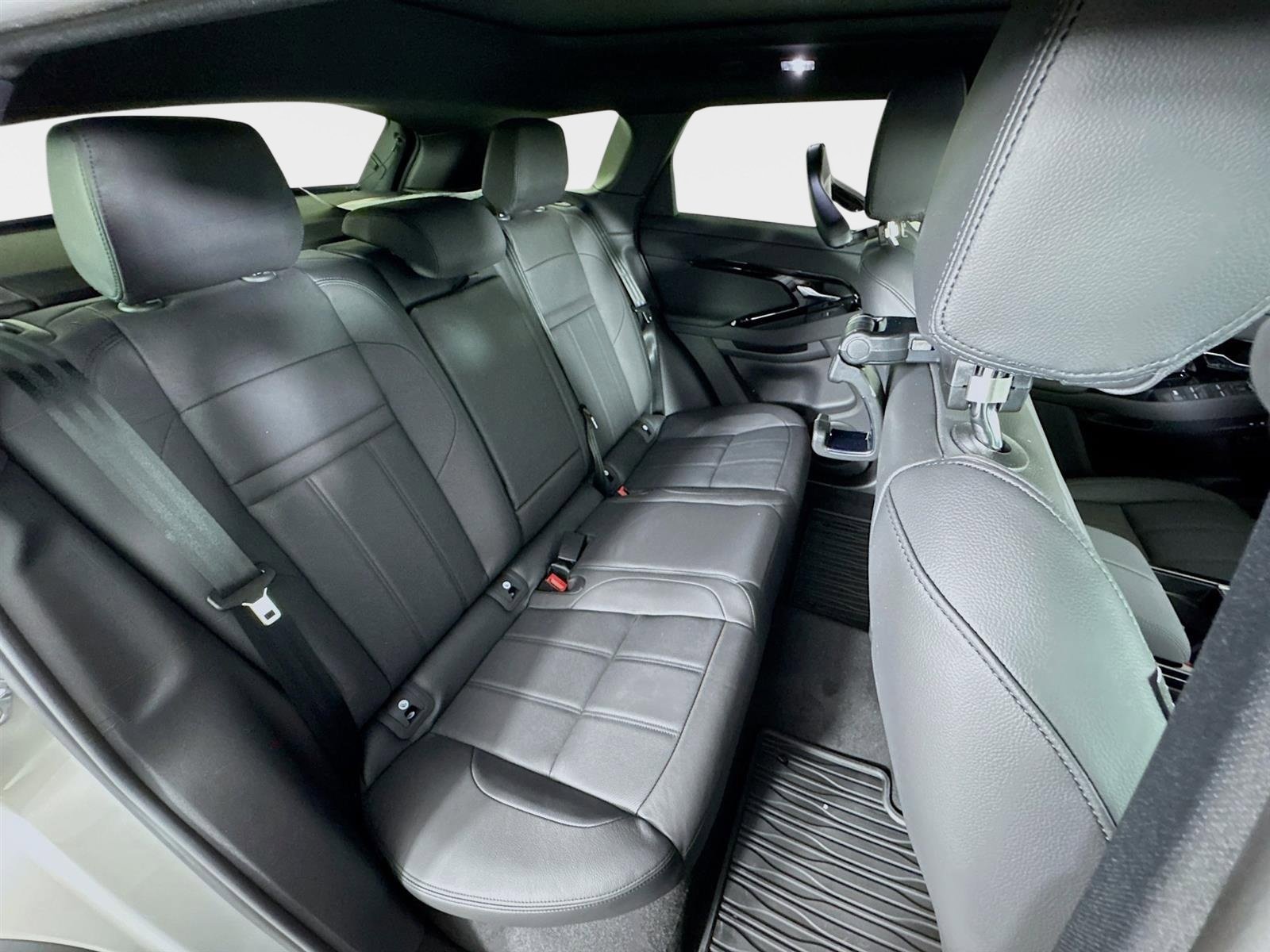 New 2026 Land Rover Range Rover Evoque S AWD/4WD image 29