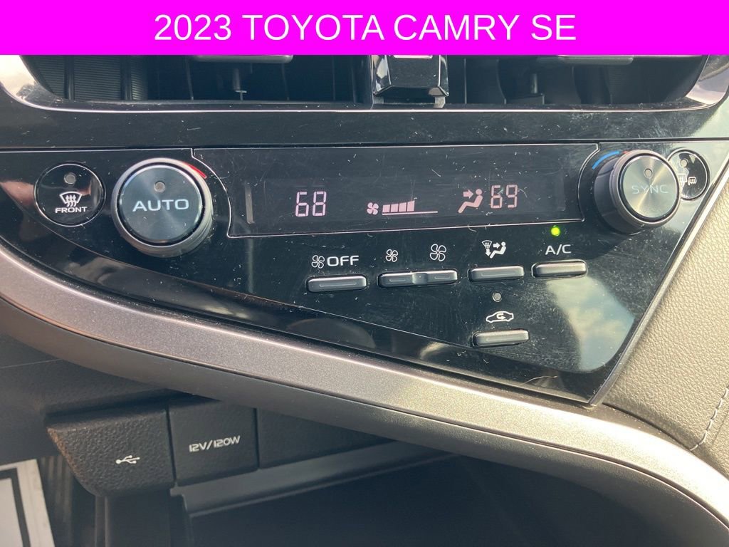Used 2023 Toyota Camry SE image 30