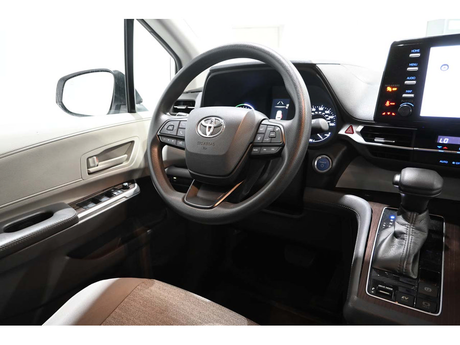 Used 2022 Toyota Sienna LE AWD/4WD image 24