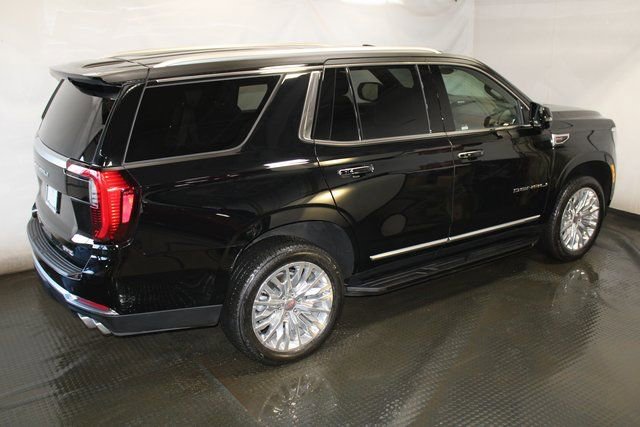 Used 2025 GMC Yukon Denali w/ Advanced Technology Package image 5