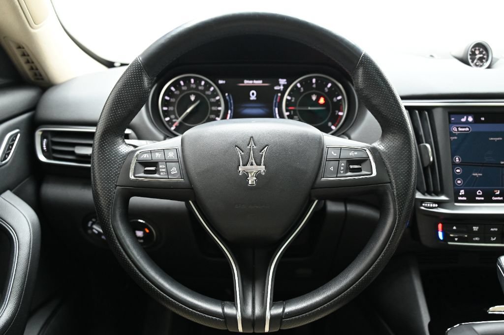 Used 2021 Maserati Levante AWD/4WD image 28