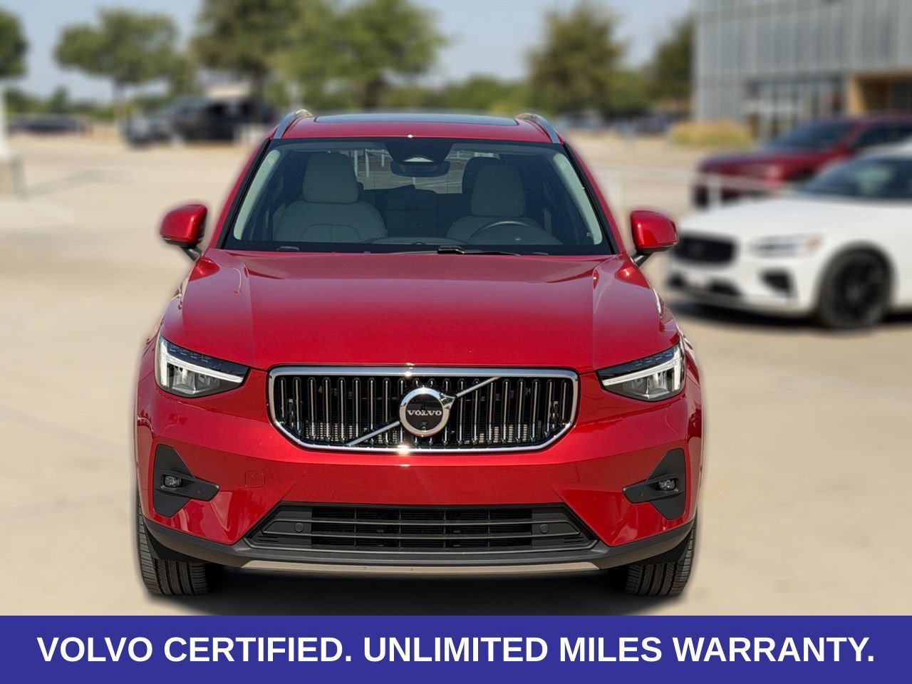 Certified 2024 Volvo XC40 B5 Plus AWD/4WD image 6