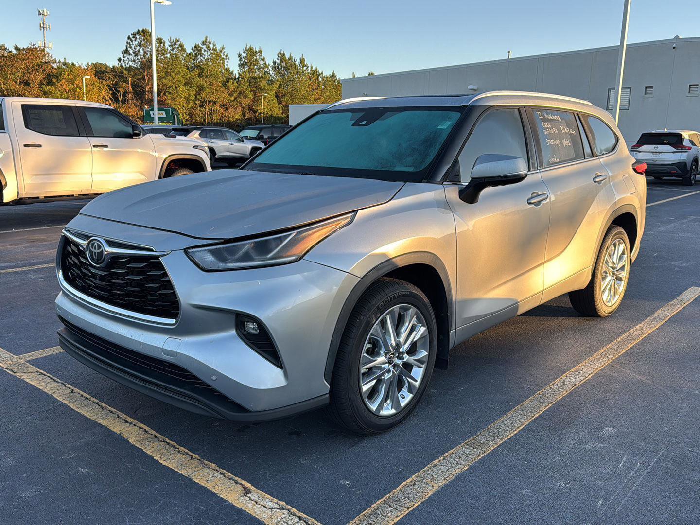 Used 2022 Toyota Highlander Limited