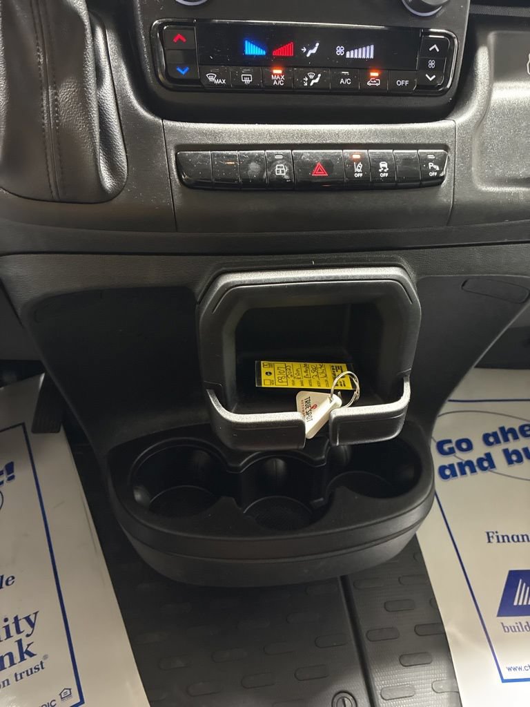 Used 2025 RAM ProMaster 2500 w/ Safety Group FWD image 22