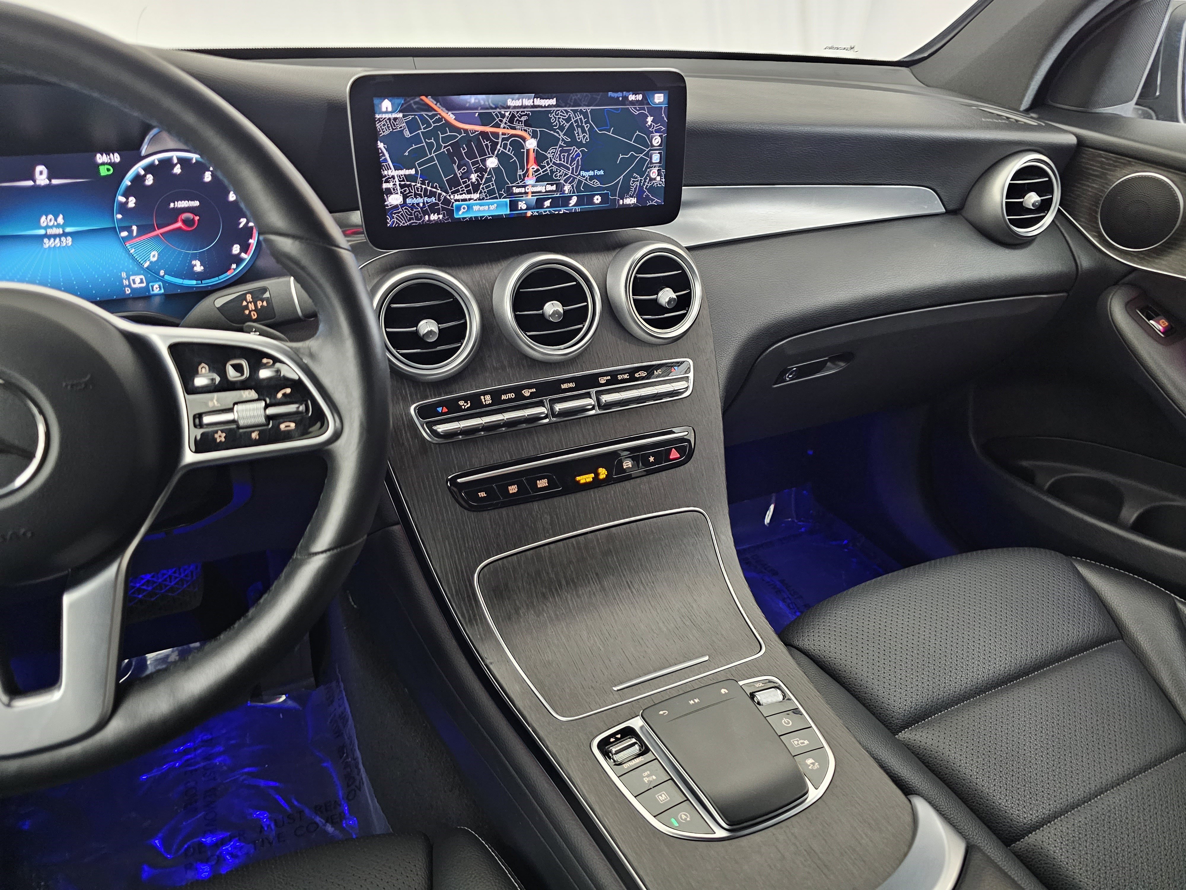 Certified 2022 Mercedes-Benz GLC 300 4MATIC w/ Multimedia Package Lite image 36