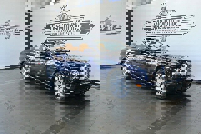 Used 2007 Bentley Azure image 1