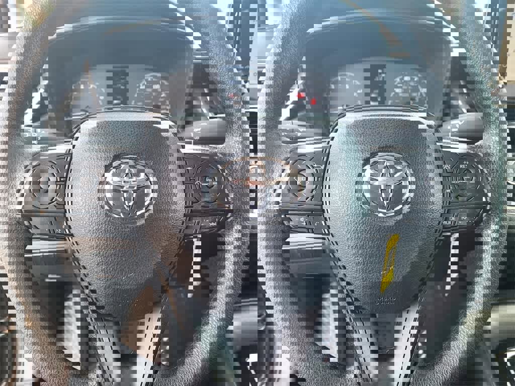 Used 2023 Toyota Corolla LE image 21