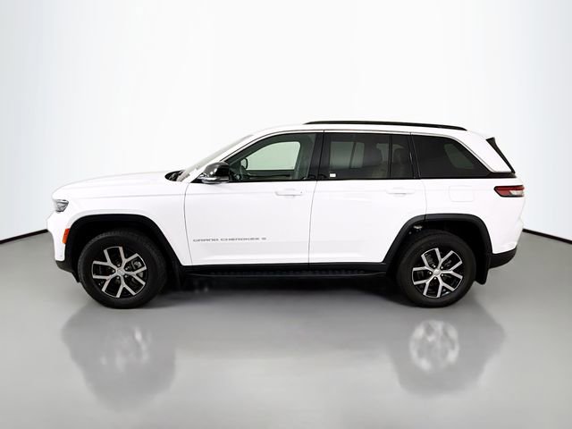 Used 2025 Jeep Grand Cherokee Limited w/ Luxury Tech Group II image 4