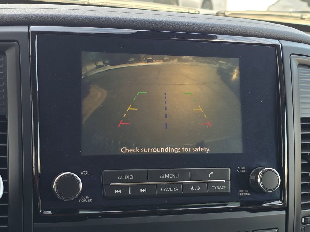 Used 2024 Nissan Titan SV w/ SV Convenience Package image 17