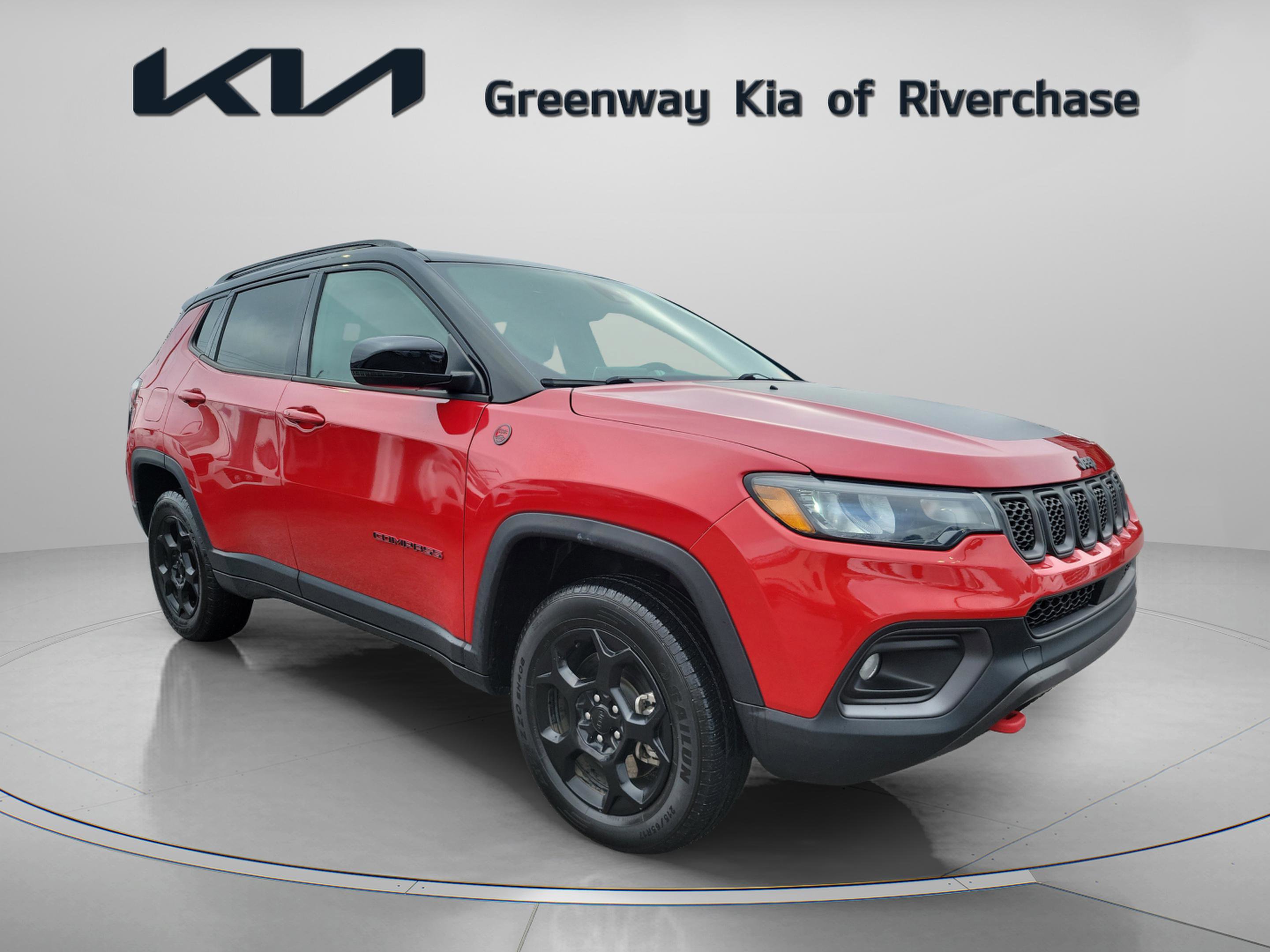 Used 2023 Jeep Compass Trailhawk image 1