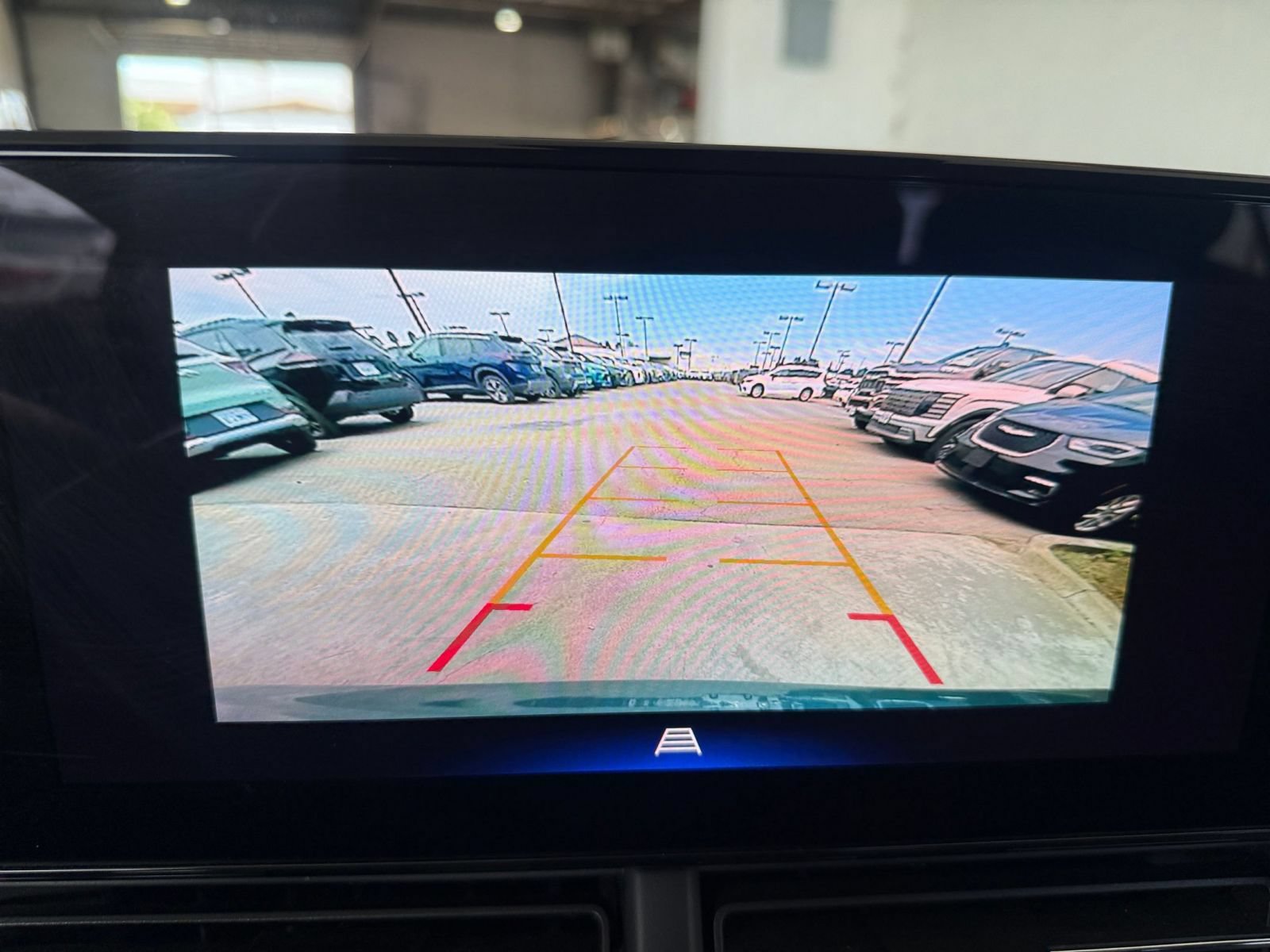 Used 2025 Chevrolet Trax LT FWD image 21