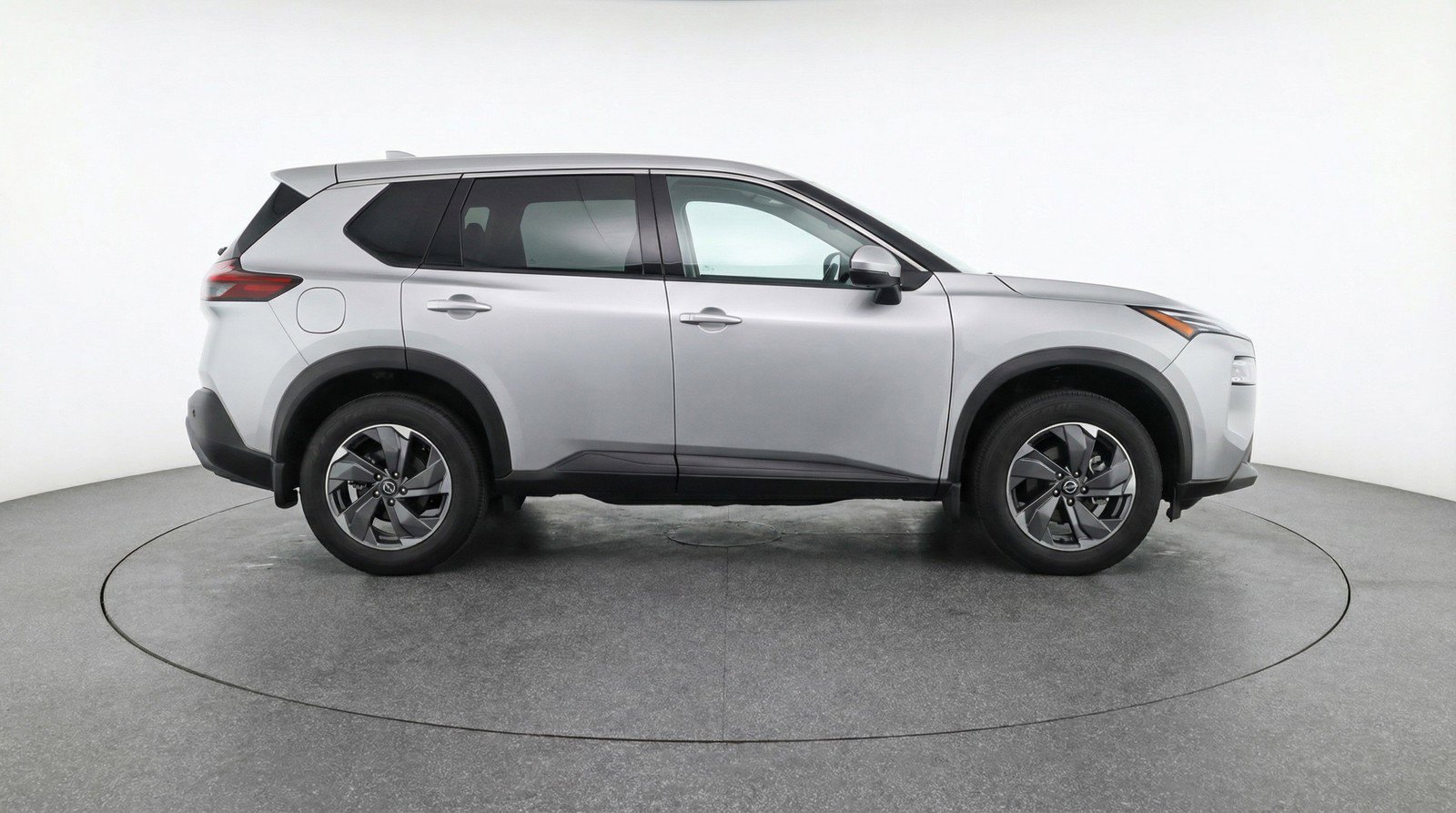 Used 2025 Nissan Rogue SV FWD image 11