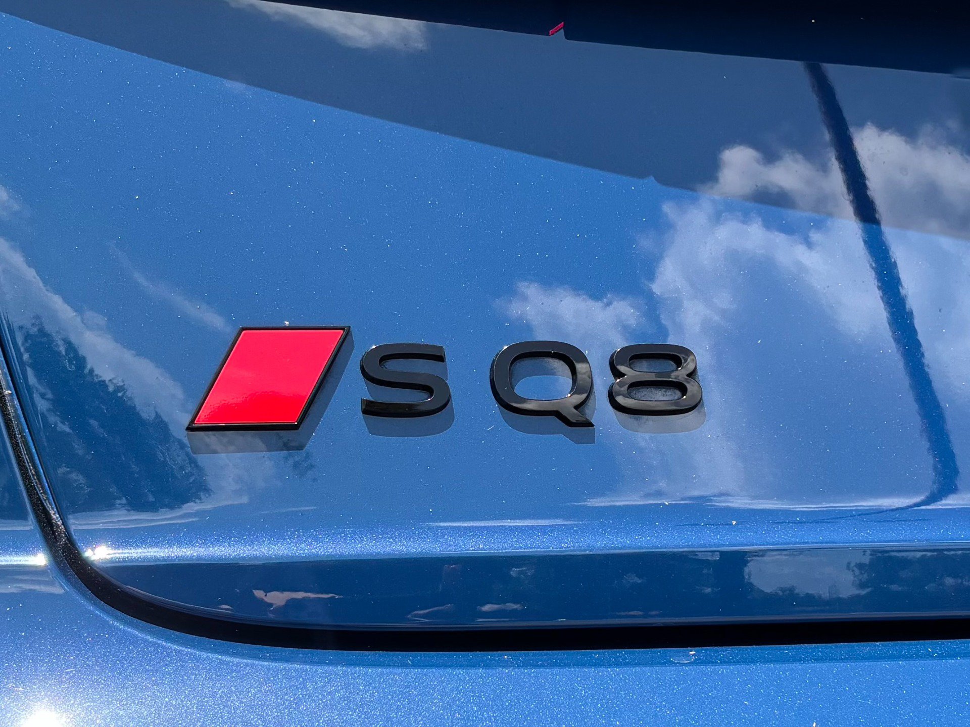 Used 2024 Audi SQ8 Prestige AWD/4WD image 16