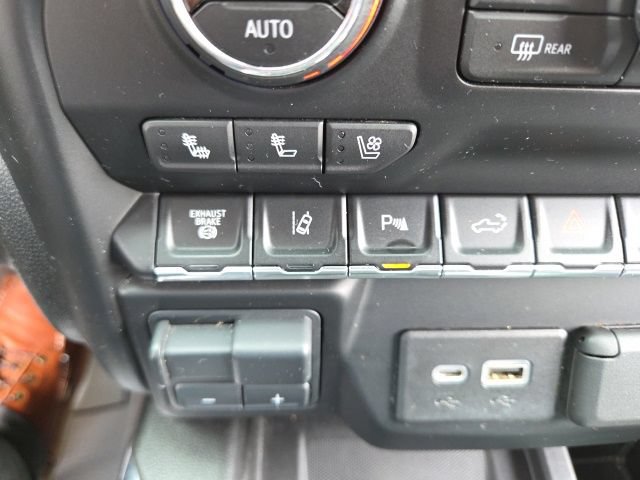 Used 2021 Chevrolet Silverado 2500 LTZ w/ LTZ Plus Package AWD/4WD image 19