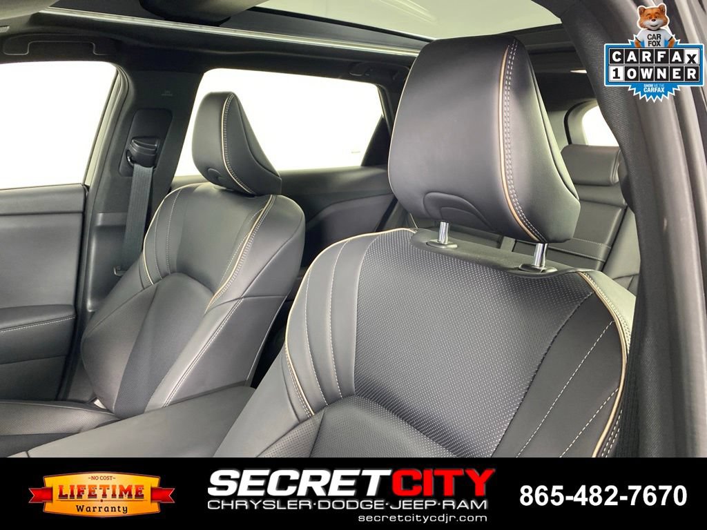 Used 2025 Toyota Crown Signia w/ Advanced Technology Package AWD/4WD image 10