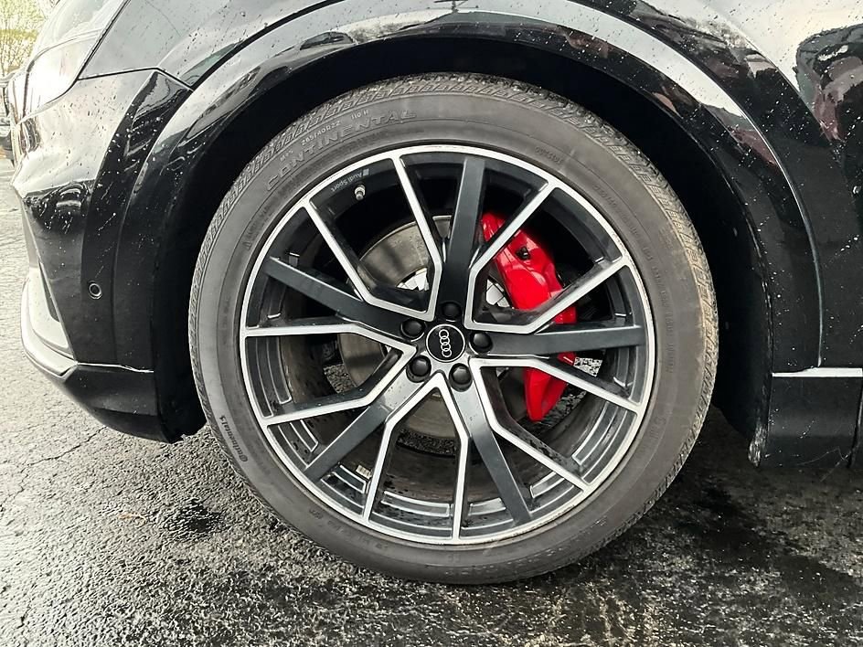 Used 2022 Audi Q8 Prestige AWD/4WD image 10