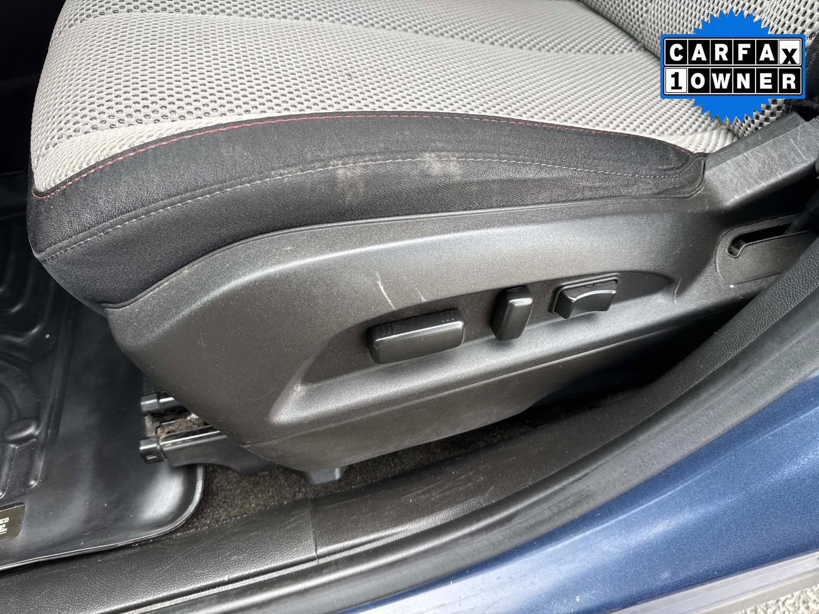 Used 2017 Chevrolet Equinox LT w/ Convenience Package FWD image 22