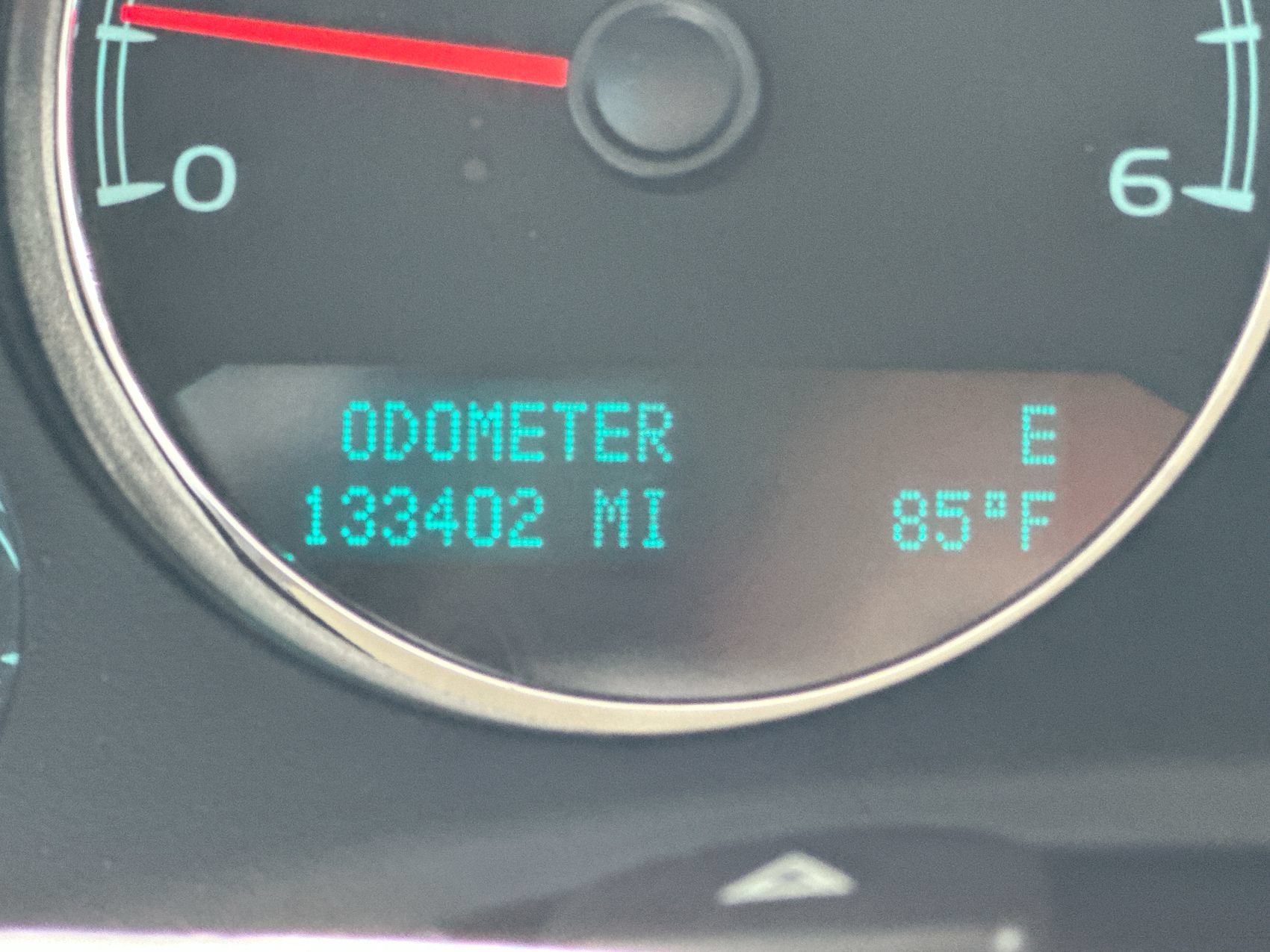 Used 2011 Chevrolet Suburban 2500 LT w/ Luxury Package AWD/4WD image 15