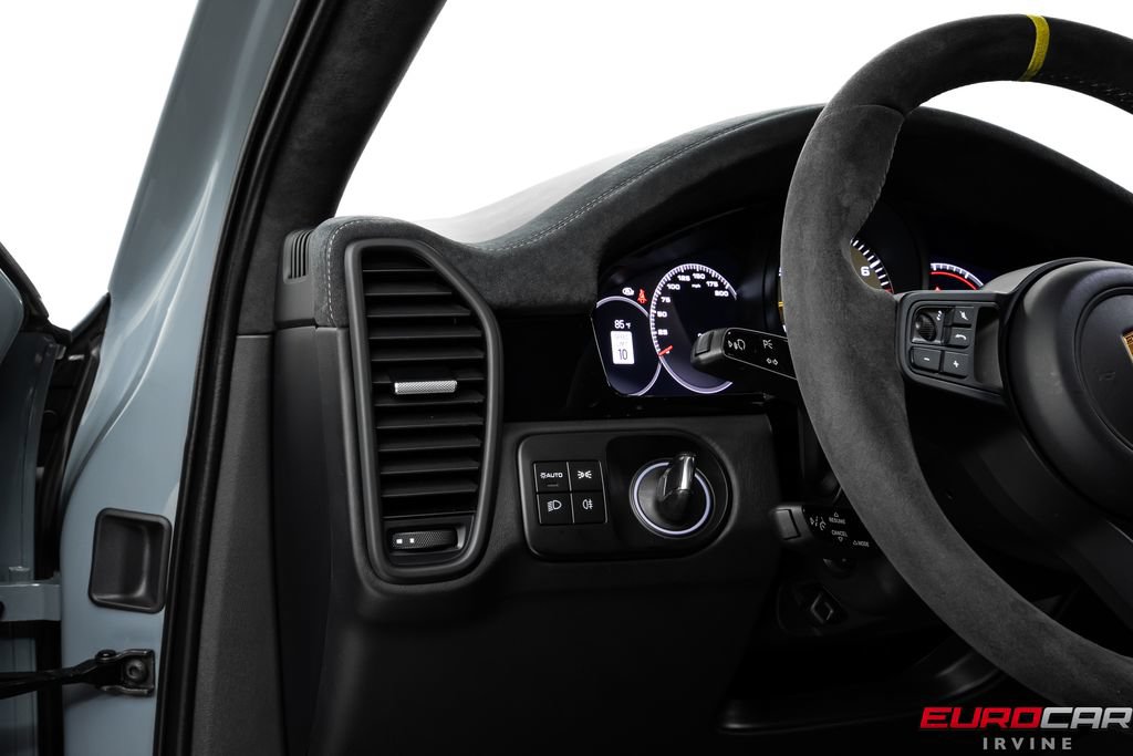 Used 2022 Porsche Cayenne Turbo GT AWD/4WD image 33