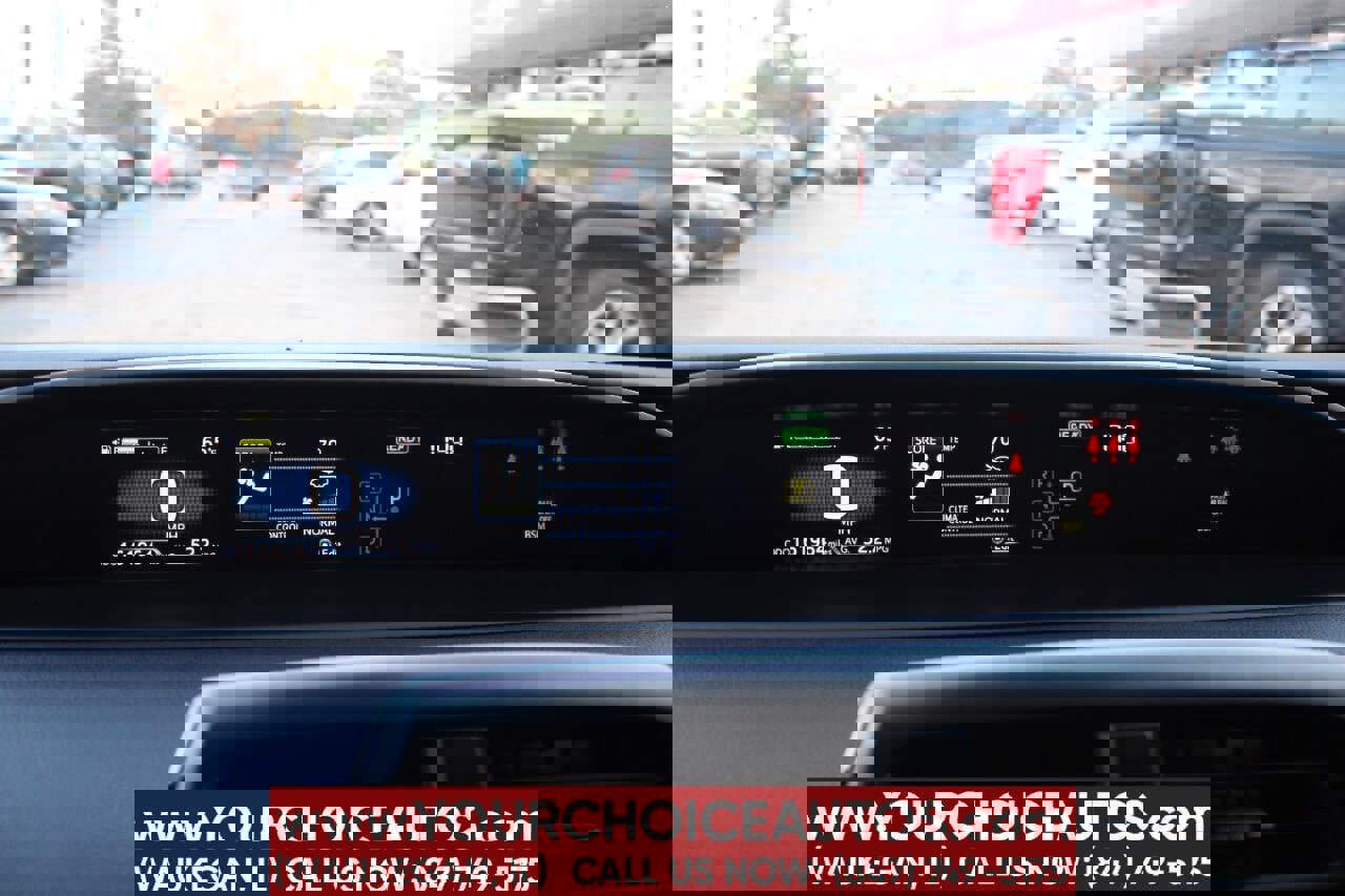 Used 2021 Toyota Prius XLE 4dr Hatchback image 24