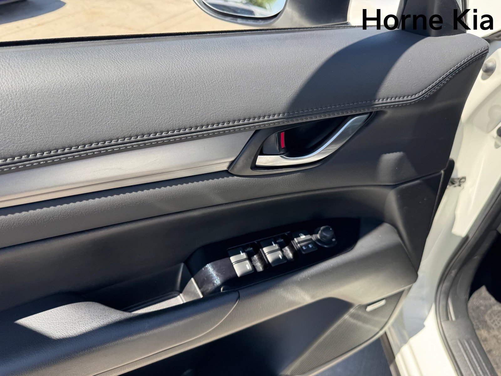 Used 2020 MAZDA CX-5 Touring image 10