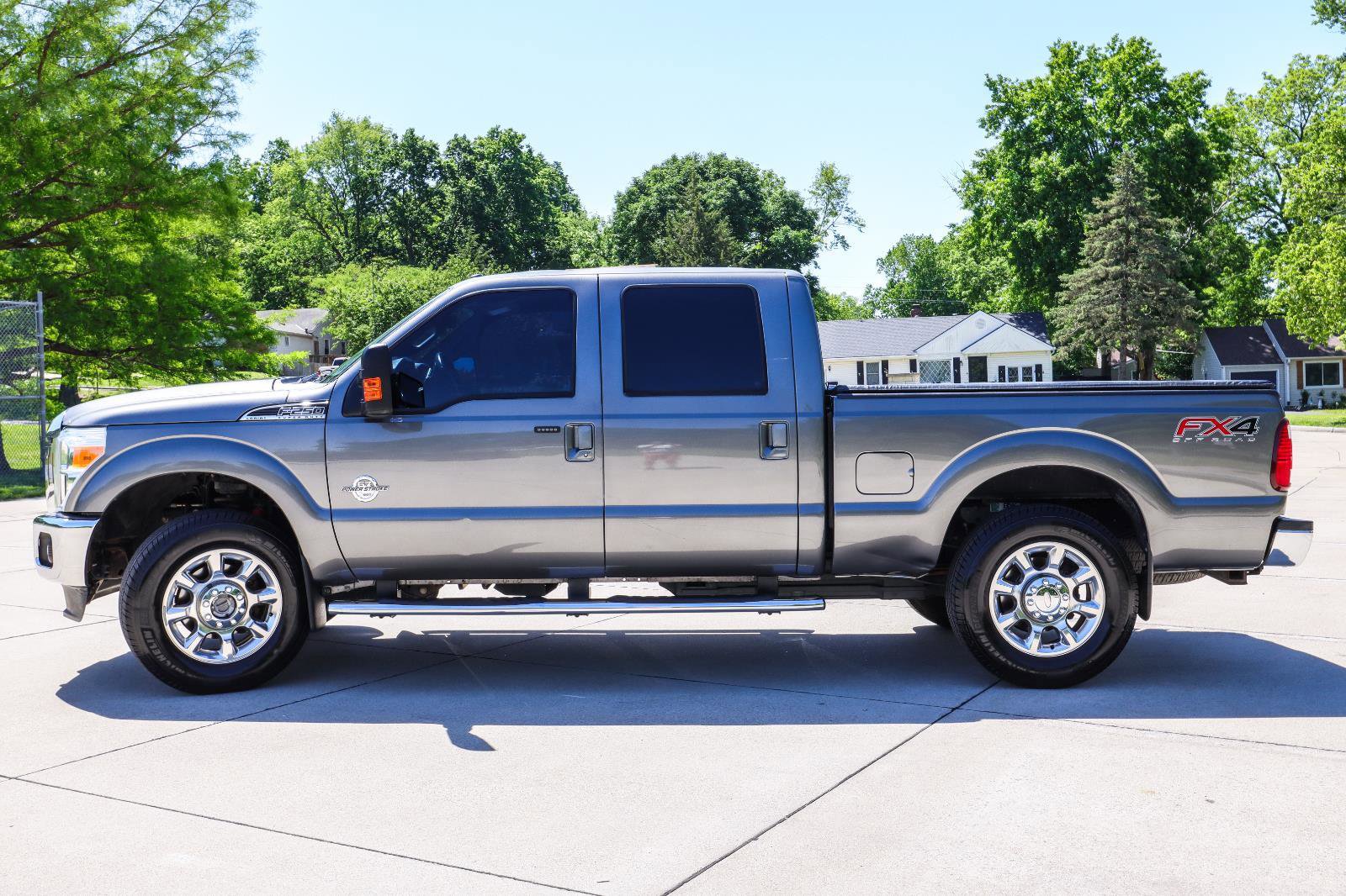 Used 2013 Ford F250 Lariat w/ Lariat Interior Pkg AWD/4WD image 4
