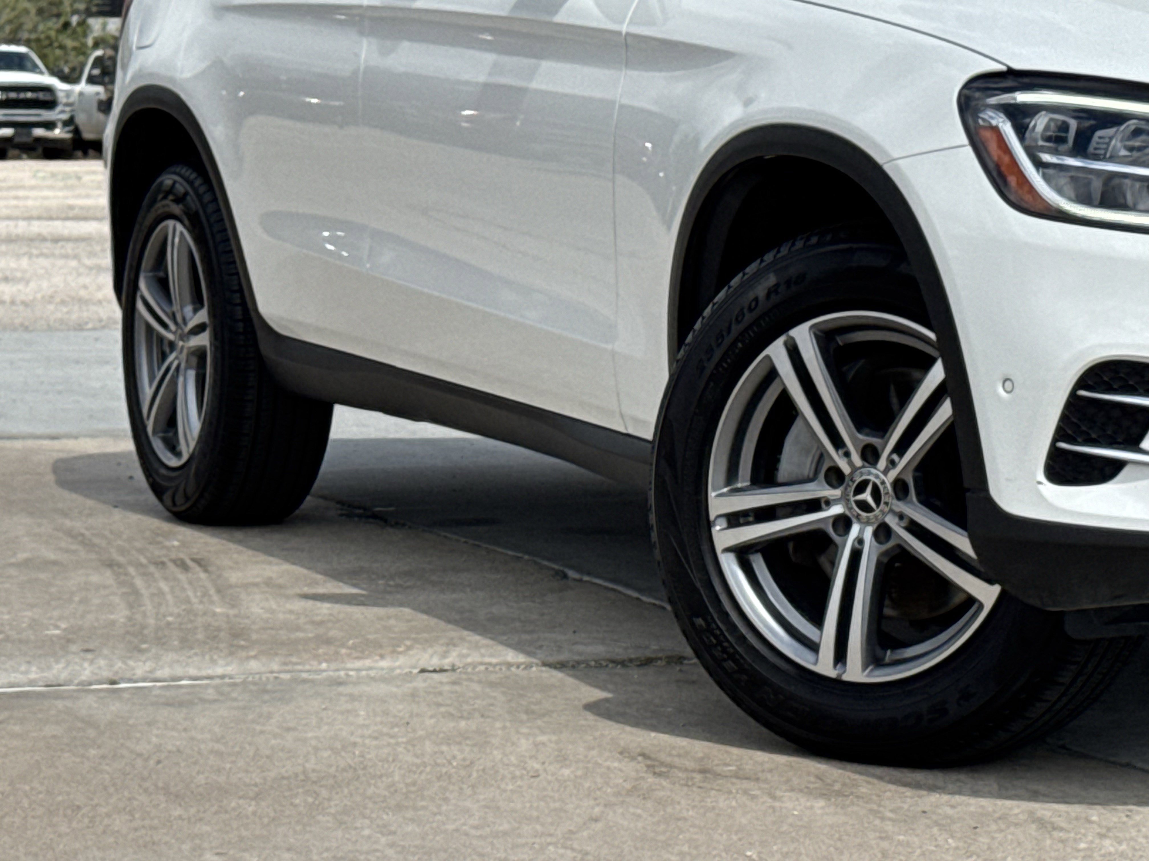 Used 2022 Mercedes-Benz GLC 300 image 12